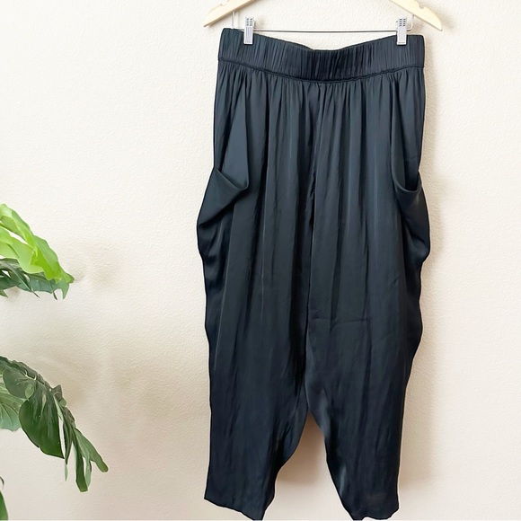 Halston Heritage Black Draped Harem Pants Size L - Picture 3 of 9